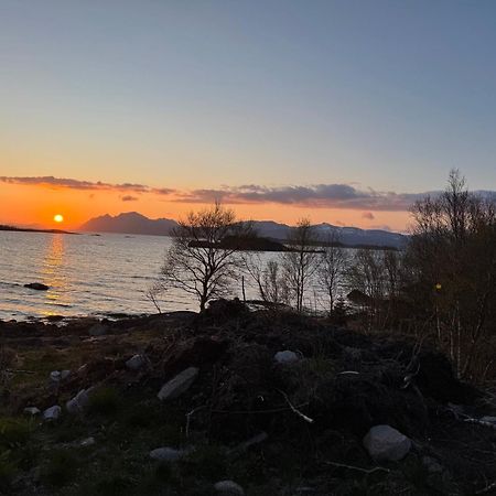Midnattsolveien 3158,Sommarhusstrand Laukvik Lofoten Norway Bagian luar foto