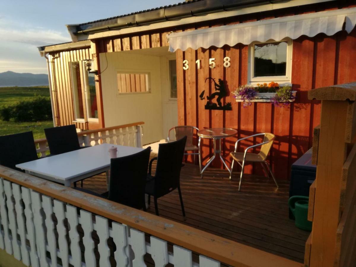 Midnattsolveien 3158,Sommarhusstrand Laukvik Lofoten Norway Bagian luar foto