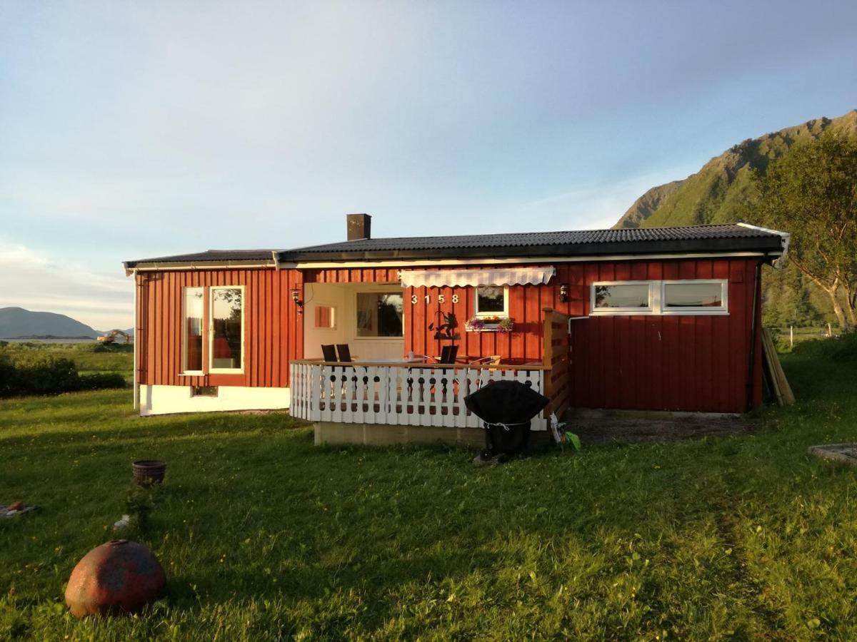 Midnattsolveien 3158,Sommarhusstrand Laukvik Lofoten Norway Bagian luar foto