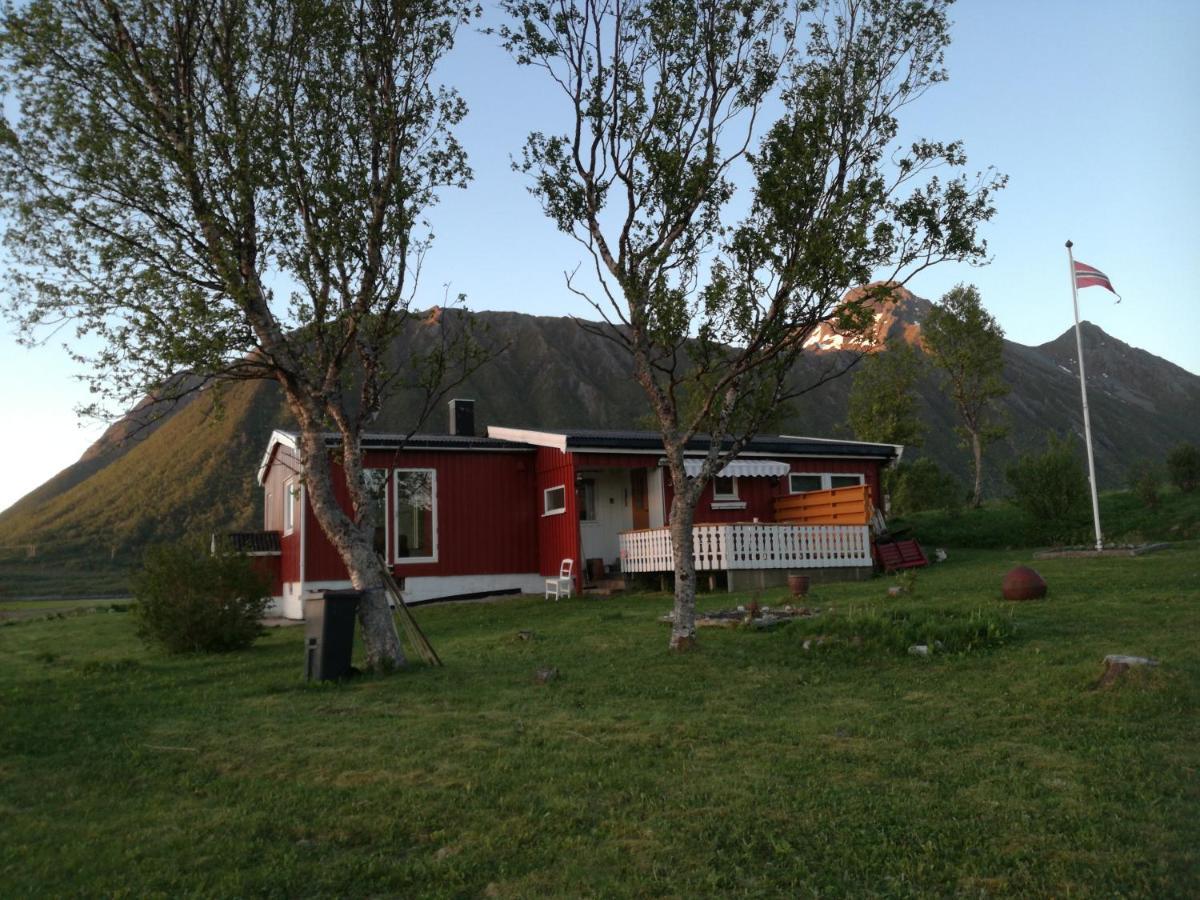 Midnattsolveien 3158,Sommarhusstrand Laukvik Lofoten Norway Bagian luar foto